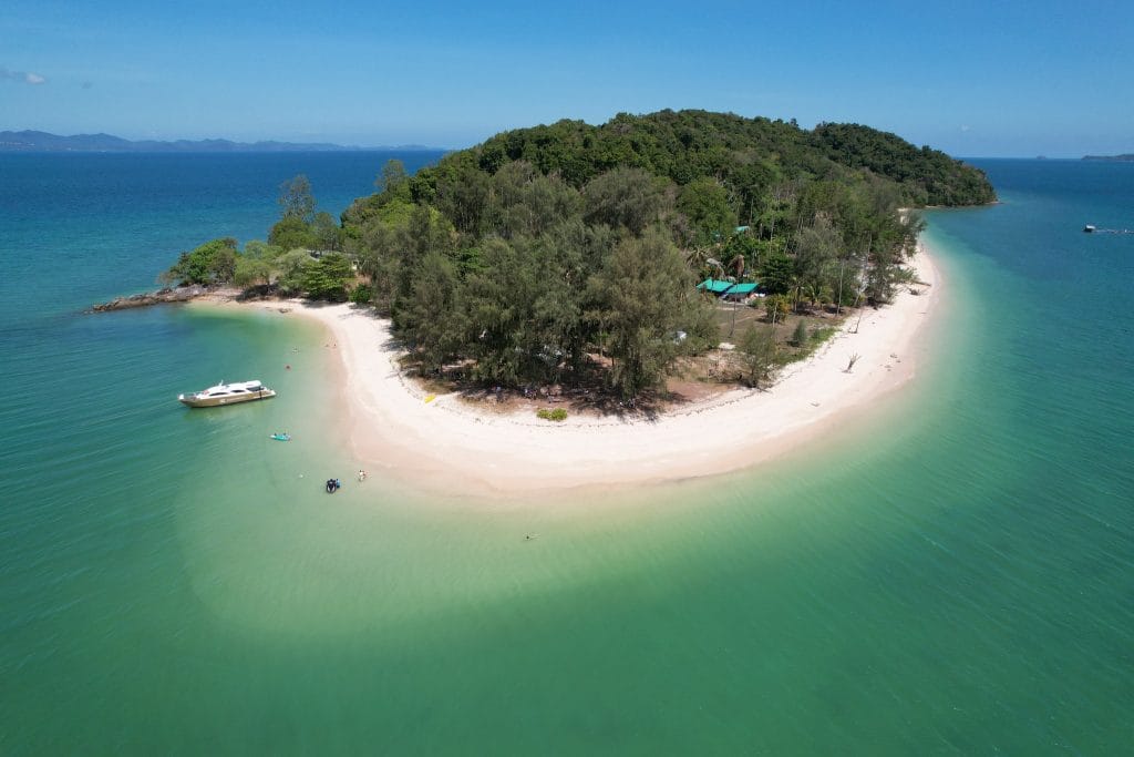 Phuket: One Day Speedboat Tour to Phang Nga Bay, Hong Island (Krabi), & Naka Noi Island – Explore 3 Provinces — photo 14 of 14