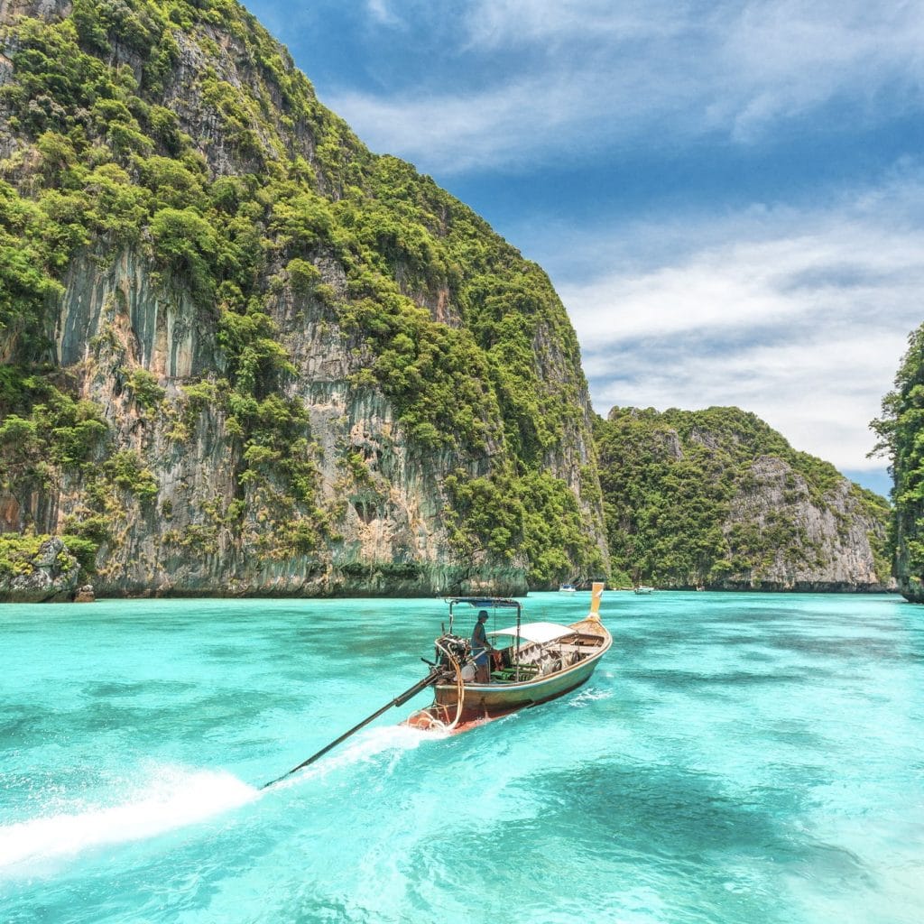 Phuket: Phi Phi Islands Semi-Yacht Tour – Maya Bay, Pileh Lagoon & Snorkeling Adventure — photo 14 of 36