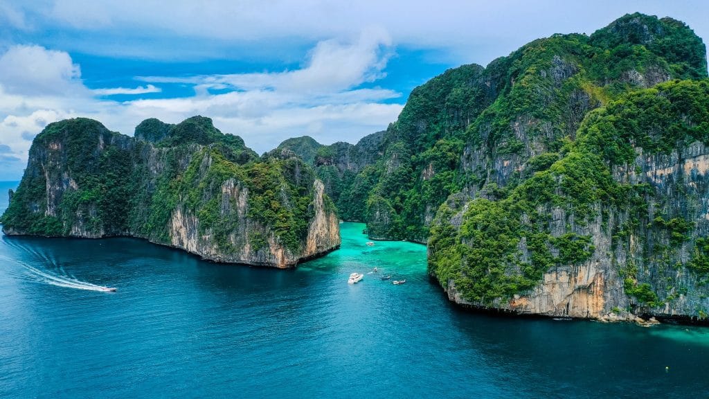 Phuket: Island Hopping to Phi Phi, Maya Bay & Bamboo Island by Speedboat — photo 27 of 27