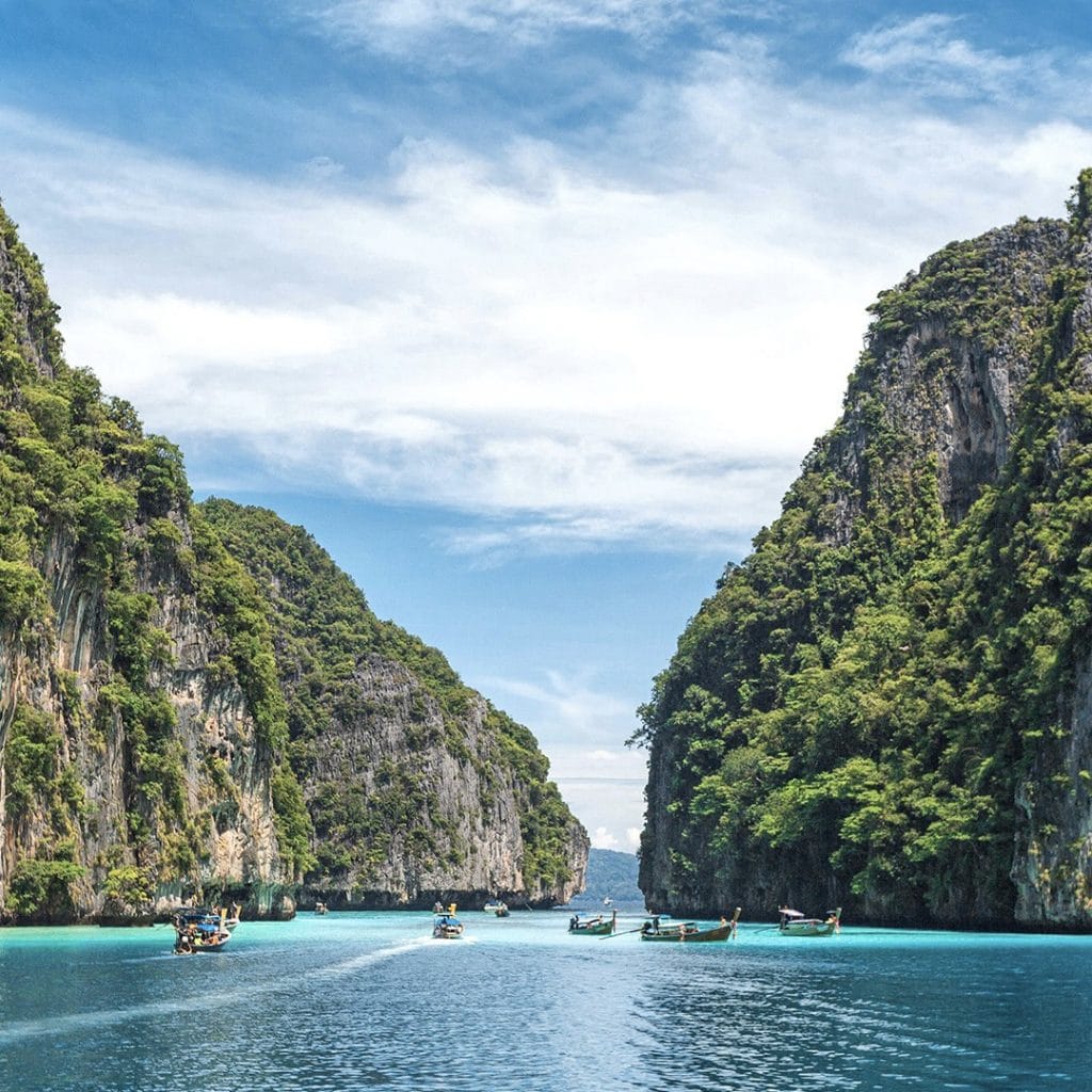 Phuket: Phi Phi Islands Semi-Yacht Tour – Maya Bay, Pileh Lagoon & Snorkeling Adventure — photo 16 of 36