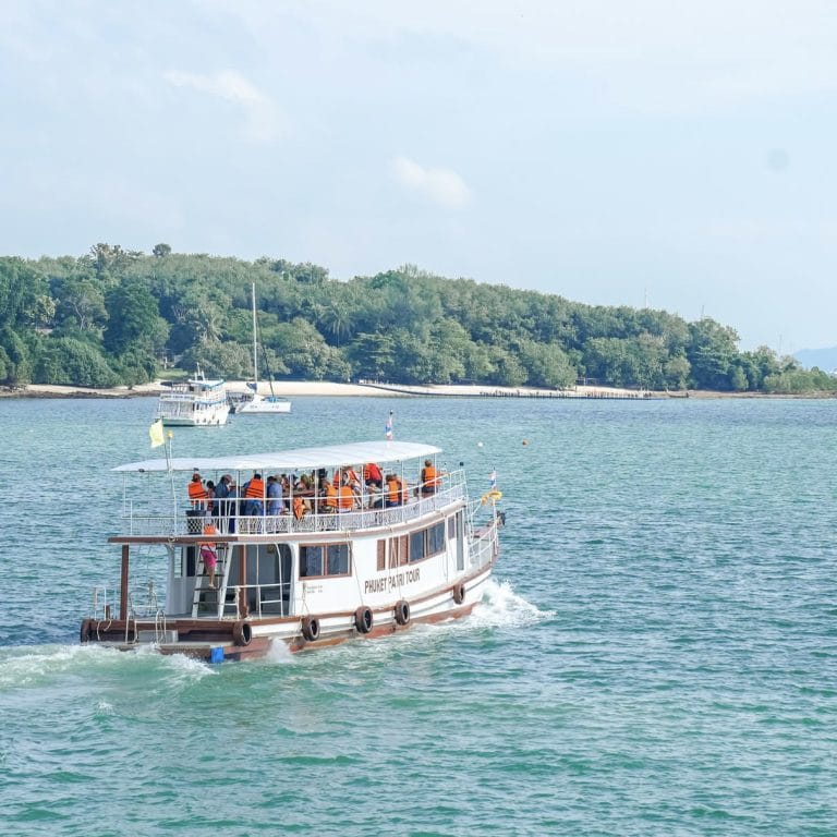 Phuket: Phang Nga Bay Sunset Dinner Cruise with Seafood dinner  & (LOY KRATHONG) Thai Traditional Ritual — photo 4 of 31