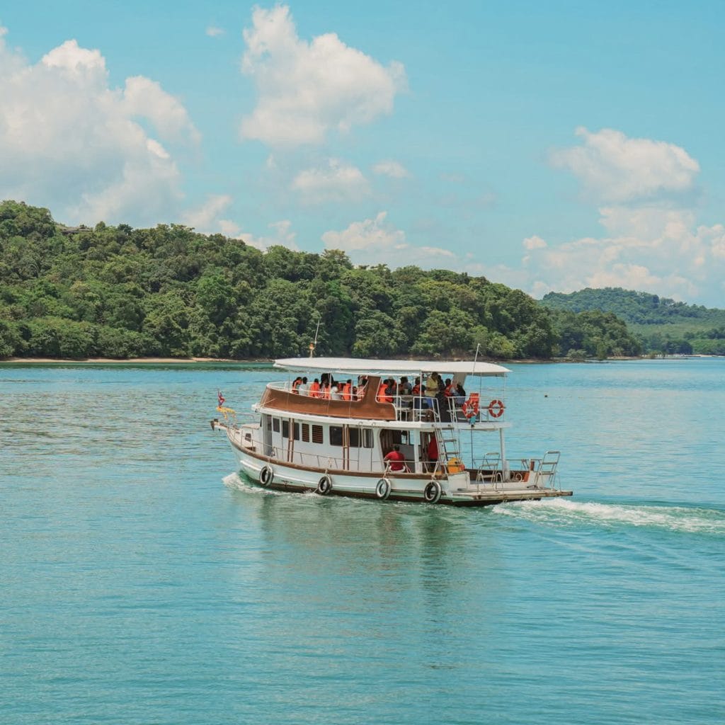 Phuket: Phang Nga Bay Sunset Dinner Cruise with Seafood dinner  & (LOY KRATHONG) Thai Traditional Ritual — photo 3 of 31