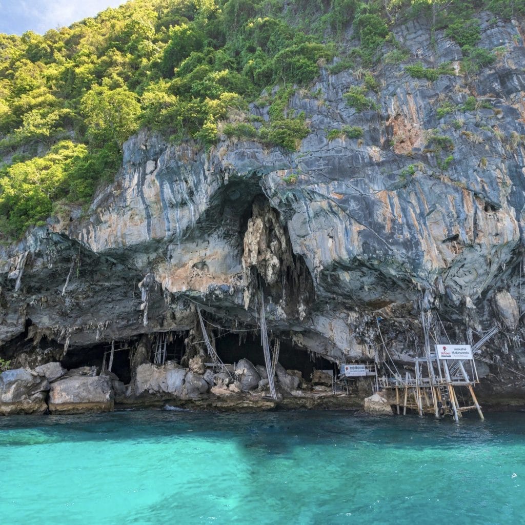 Phuket: Phi Phi Islands Semi-Yacht Tour – Maya Bay, Pileh Lagoon & Snorkeling Adventure — photo 24 of 36