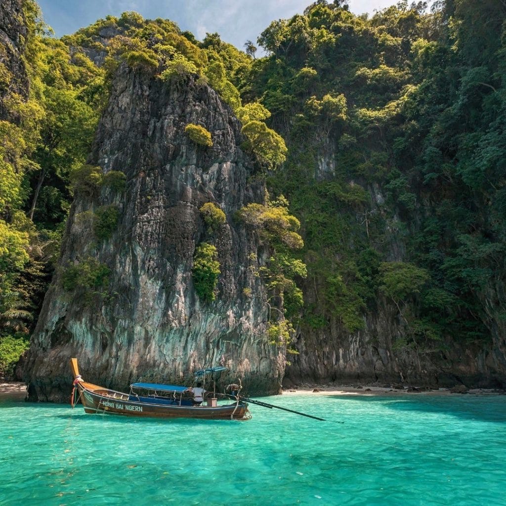 Phuket: Phi Phi Islands Semi-Yacht Tour – Maya Bay, Pileh Lagoon & Snorkeling Adventure — photo 28 of 36
