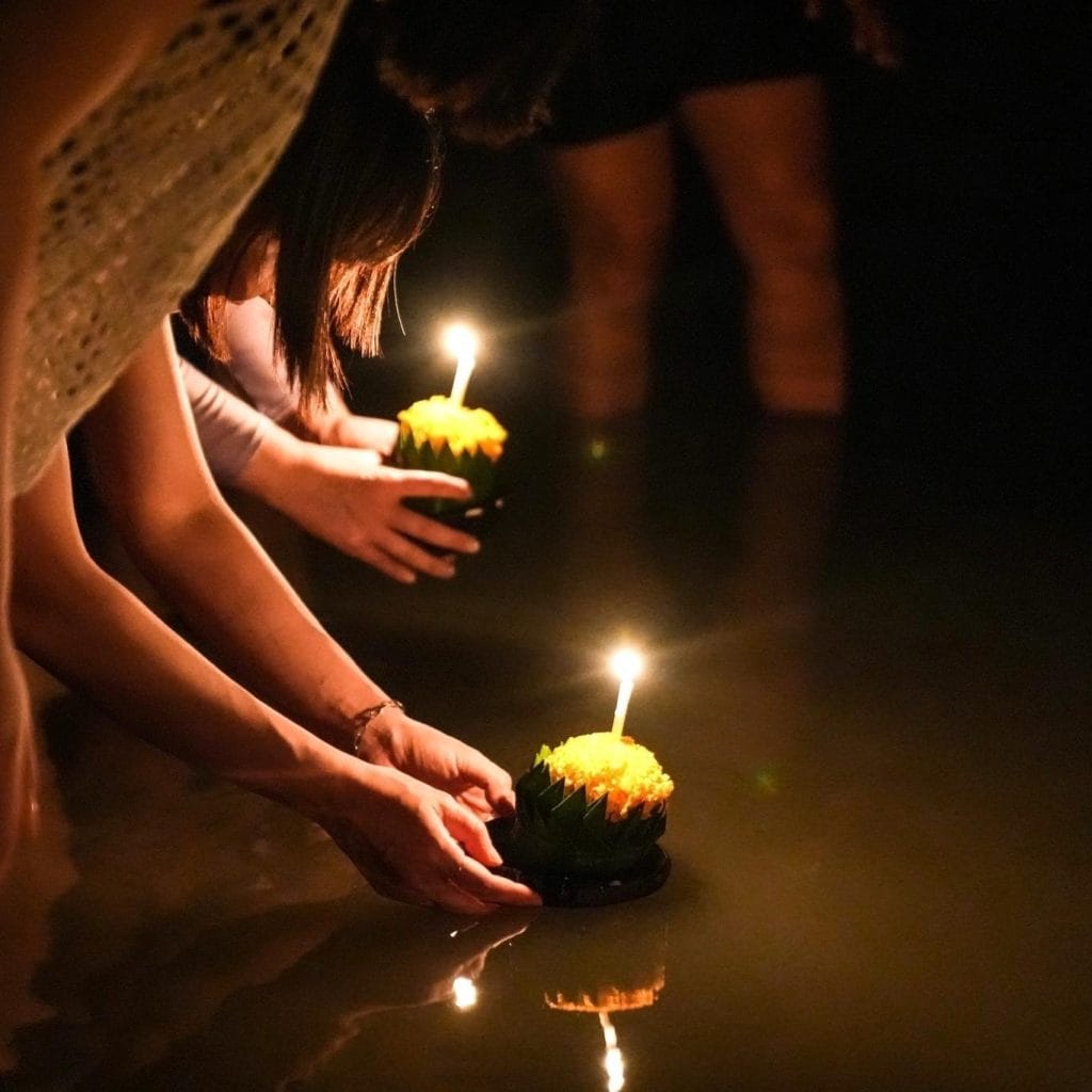 Phuket: Phang Nga Bay Sunset Dinner Cruise with Seafood dinner  & (LOY KRATHONG) Thai Traditional Ritual — photo 25 of 31
